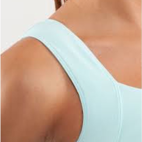 Lululemon Women’s Run Chase Me Tank Aquamarine - Picture 5 of 14